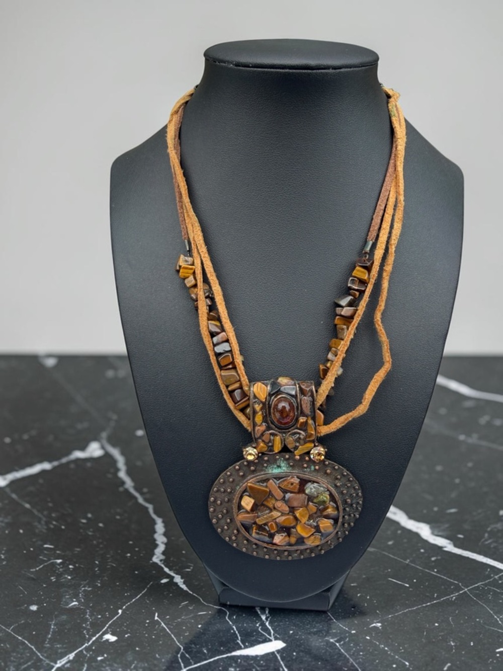 Boho Tiger Eye Pendant Necklace in Brown
